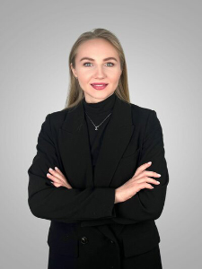 Баранова Анна Менеджер по продажам ткани и упаковки 8 800 100 90 19 доб. 317
